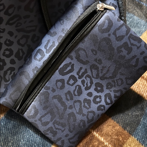 Navy Leopard Print Tote Bag with Matching Pouch - Picture 5 of 10